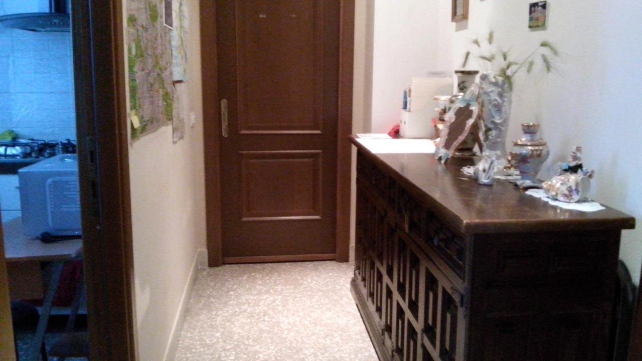 Affittacamere , Rooms Near Trastevere Station Roma Ngoại thất bức ảnh